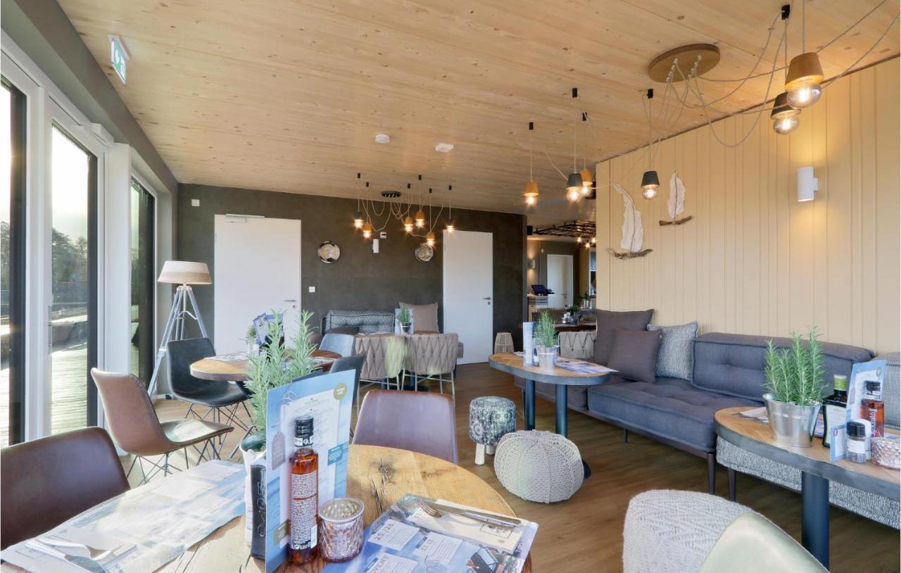 Stunning Home In Lembruch-Duemmer See With Sauna Bagian luar foto